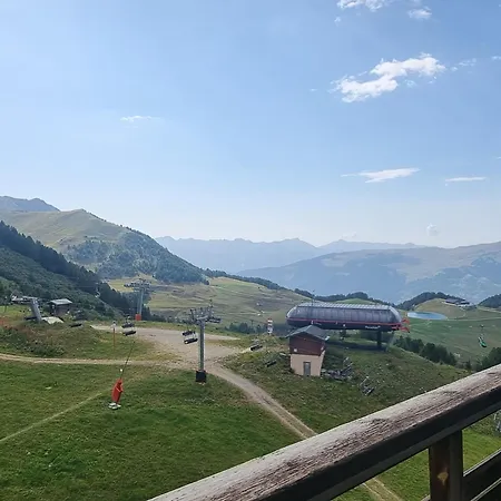 Apartment Jolie Etage Eleve Aux Pieds Vue Pistes La Plagne